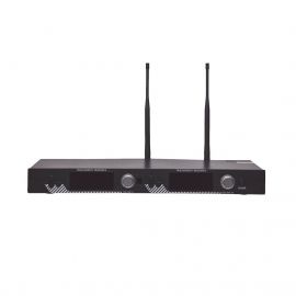 Receptor UHF para 2 micrófonos inalámbricos / Pantalla LCD de cristal liquido